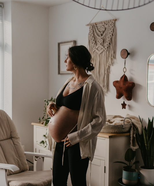 Embracing the Third Trimester: Nesting, Nurturing, and Preparing for Parenthood
